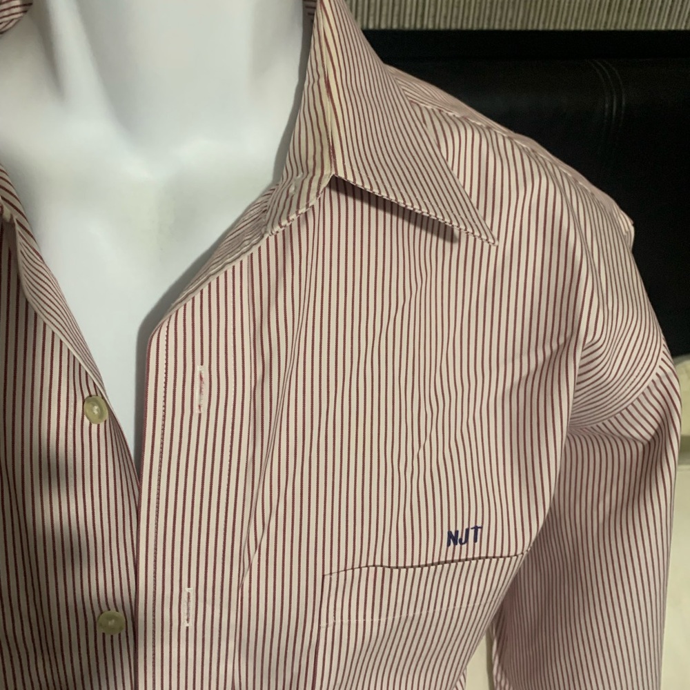 Brooks Red Casual Button Down Shirt with Classic Style 16 1/2 32/33